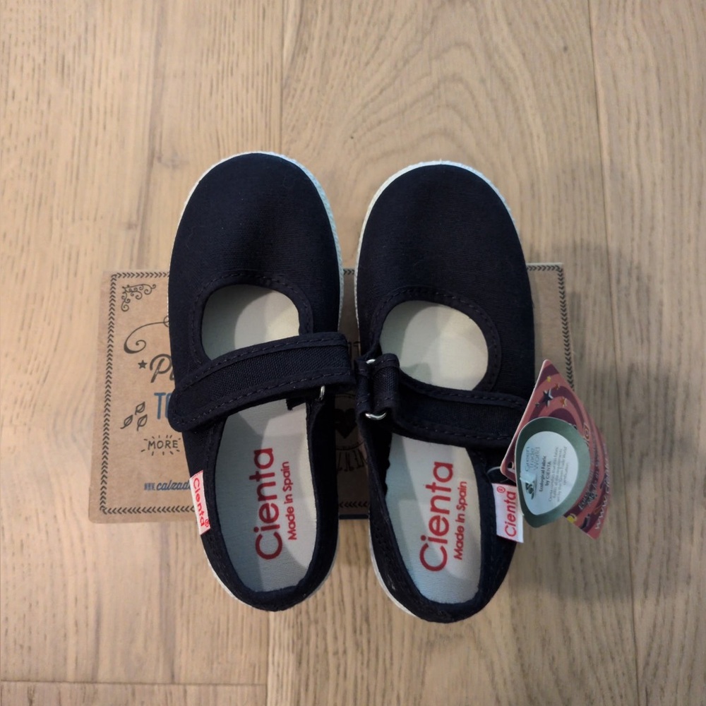 Cienta Kids Navy Blue Mary Jane Shoes
